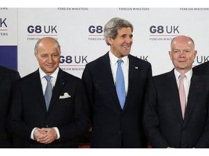 Paris'te üçlü "Suriye" diplomasisi