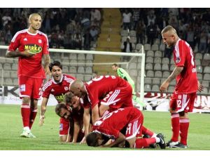 Sivasspor sahasında Eskişehirspor'u yendi