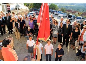 Gökçeada Rum İlkokulunda yarım asır sonra 4 öğrenciyle ders zili
