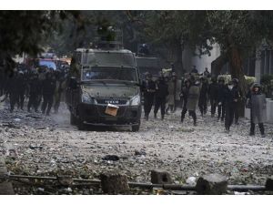 Mısır'da polis otobüsüne saldırı
