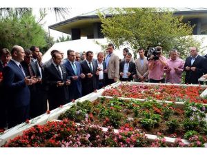 Adnan Menderes mezarı başında anıldı