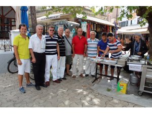 DP Marmaris'te Lokma dağıttı