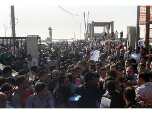 Refah Sınır Kapısı kısıtlı açıldı