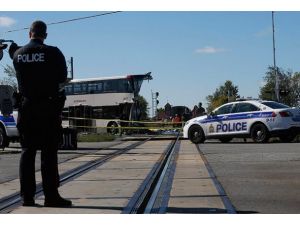 Kanada’da tren ve otobüs çarpıştı: 5 ölü