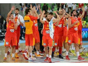 İspanya yarı finalde