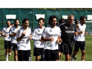 Beşiktaş sahasında Galatasaray'a boyun eğmiyor