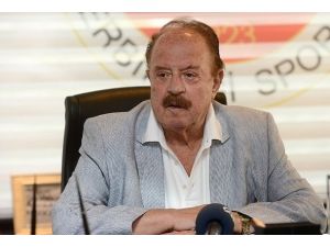 Cavcav da "şirketten" yana