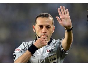 En fazla kart gösteren hakem Çakır