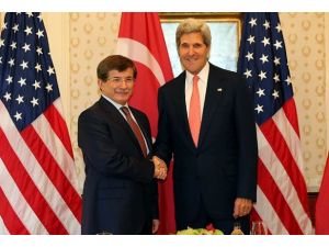 Davutoğlu ile Kerry bir araya geldi