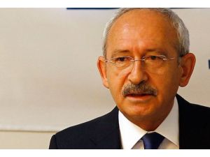 Büyük bir tezgahın içindeyiz