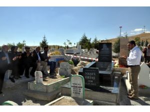 Neşet Ertaş mezarı başında anıldı