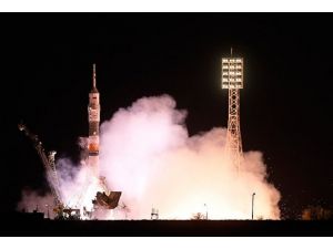 Soyuz UUİ'ye kenetlendi