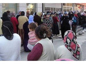 Açlık sınırı bin 32 lira