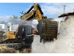 Kaçak ve ruhsatsız bina yapana ağır ceza geliyor