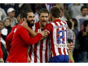 Atletico Madrid de derbi sevinci