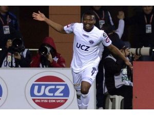 Kasımpaşalı Uche Katar'a transfer oldu