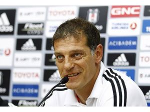 Performanstan memnun değil