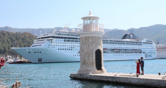 Marmaris'te kruvaziyer turizminde ekim bereketi
