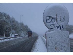 Bolu Dağı'nda kar yağışı başladı