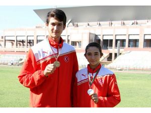 Genç tekvandocuların durmaya niyeti yok