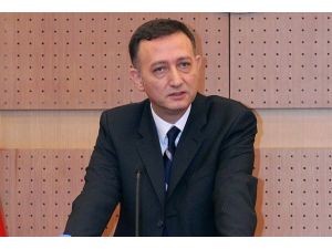 Türk devleti vatandaşları arasında fark gözetmiyor