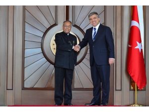 Hindistan ile 11 anlaşma imzalandı