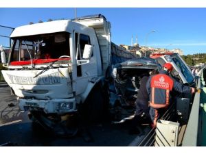 Haliç Köprüsü'nde zincirleme trafik kazası