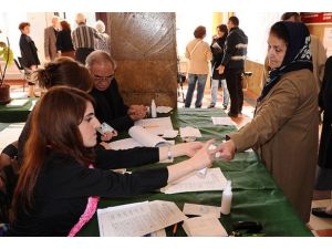 Azerbaycan Cumhurbaşkanını seçiyor