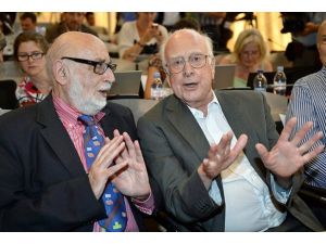 Nobel Fizik Ödülü Englert ve Higgs'in