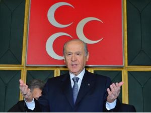 Bahçeli'den 2 bin kişiye "Öğrenci Andı"