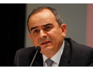 Kredilerdeki aşırı hızlı büyüme makul düzeylere indirilebilir