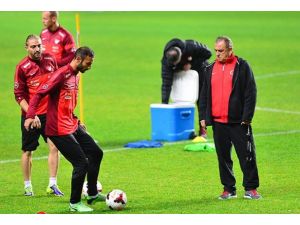 A Milliler galibiyete şartlandı