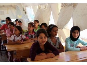 Suriyeli çocuklar bayramı buruk karşılayacak