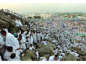 Arafat Vakfesi'ni AA canlı yayınlayacak