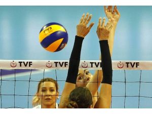 Vakıfbank finale yükseldi