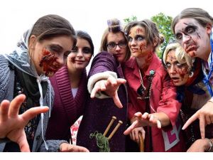 Zombiler Londra'yı istila etti