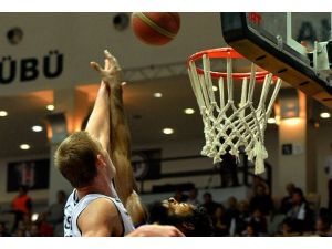 Beşiktaş İntegral Forex lige iyi başladı