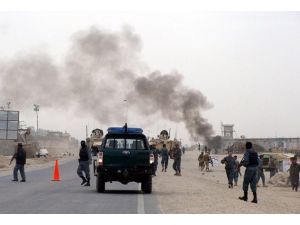 Afganistan'da bayram namazı kana bulandı