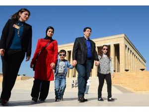 Çocukları milli değerleri öğrensin diye