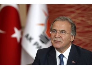 Esed dünya ile alay ediyor