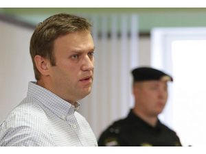 Navalnıy'e "şartlı salıverme"