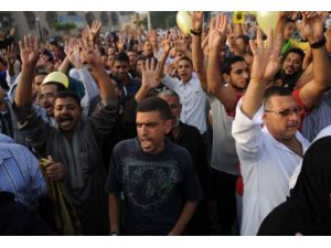 Darbe karşıtları 2 milyondan fazla imza topladı