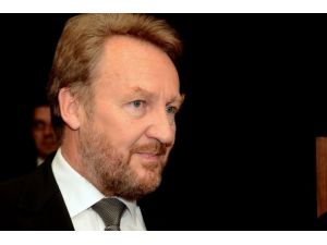 İzzetbegoviç'ten "milli takım" yorumu