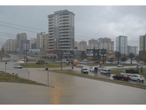 Doğu Akdeniz'de "çok kuvvetli" yağış uyarısı