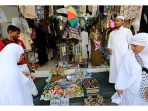 Hacılar alışverişte