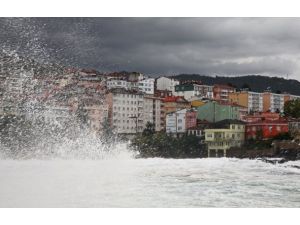 Rize'de şiddetli fırtına