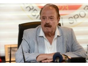 Cavcav düğmeye bastı