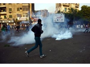 Mısır'da gösteri yapan öğrencilere müdahale