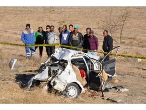 Düğün konvoyunda kaza: 5 ölü