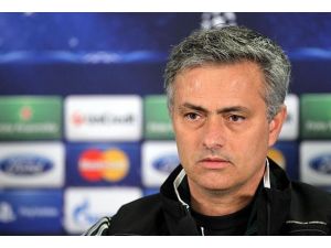 Mourinho'ya ceza yolda
